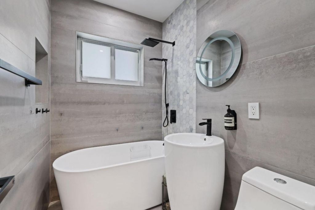 5830 SW 51st Terrace, Miami, FL 33155 Photo