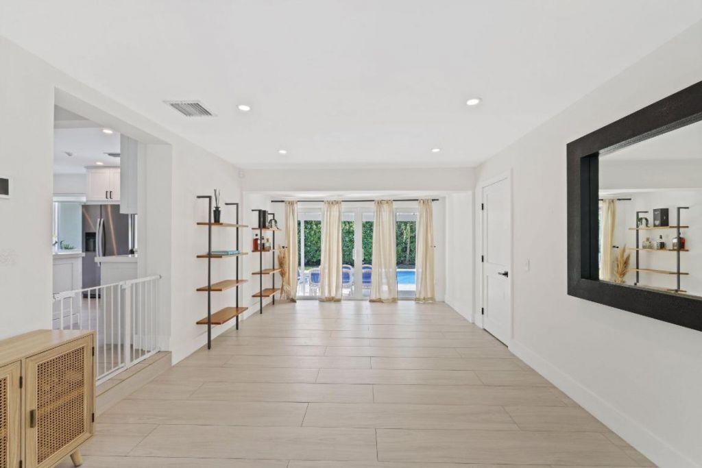 5830 SW 51st Terrace, Miami, FL 33155 Photo