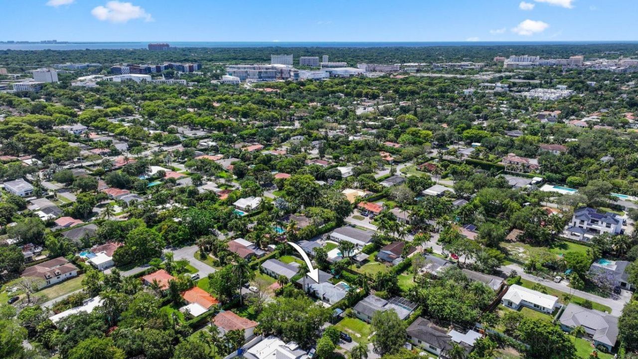 5830 SW 51st Terrace, Miami, FL 33155 Photo