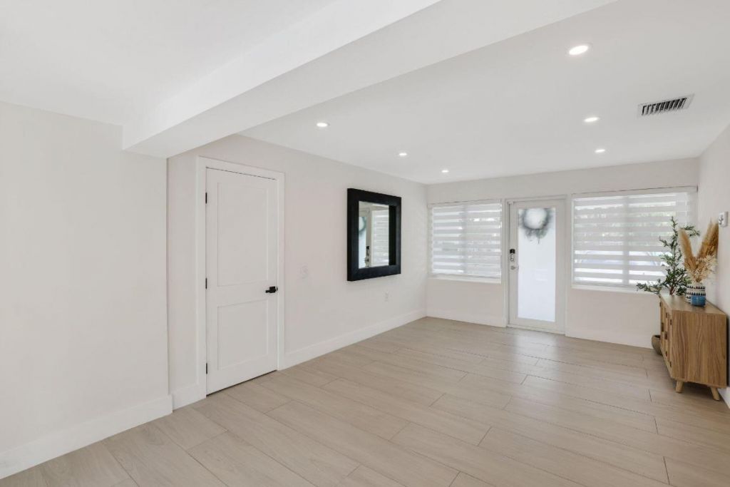 5830 SW 51st Terrace, Miami, FL 33155 Photo