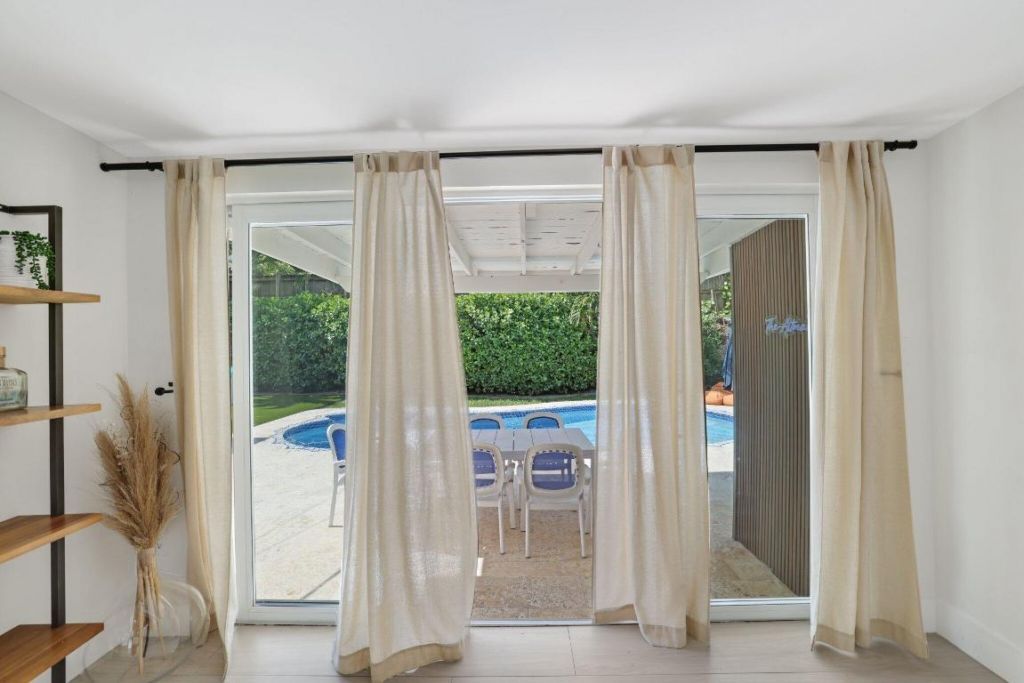 5830 SW 51st Terrace, Miami, FL 33155 Photo