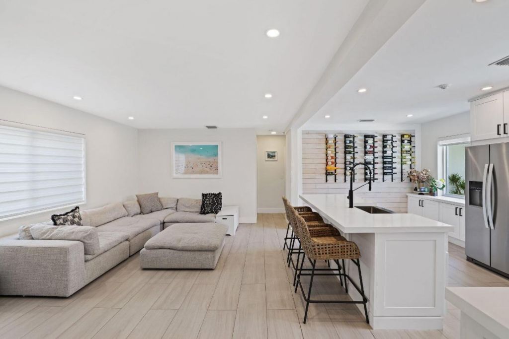 5830 SW 51st Terrace, Miami, FL 33155 Photo