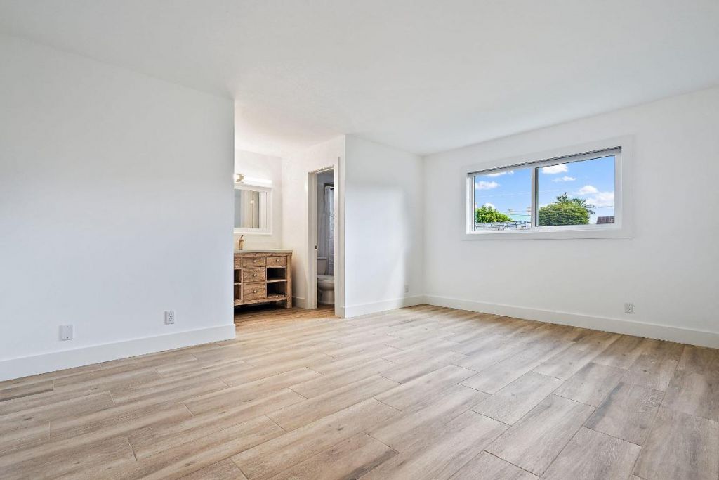 401 Southwind Drive, Unit 8, North Palm Beach, FL 33408 Photo