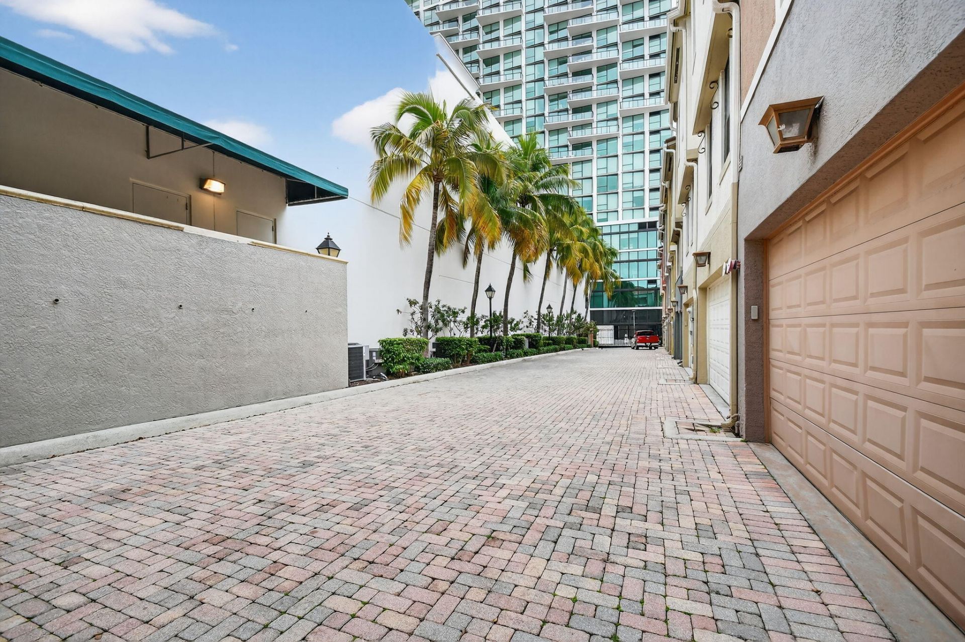 695 Hibiscus Street, West Palm Beach, FL 33401 Photo