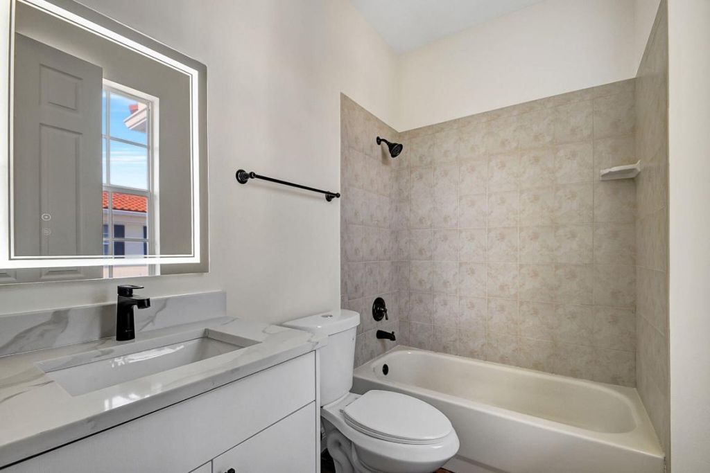 2502 N Dixie Highway, Unit 19, Lake Worth Beach, FL 33460 Photo