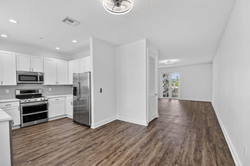 2502 N Dixie Highway, Unit 19, Lake Worth Beach, FL 33460 Photo