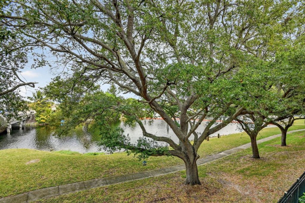 2502 N Dixie Highway, Unit 19, Lake Worth Beach, FL 33460 Photo