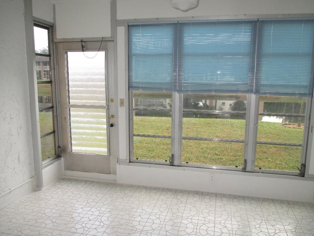 206 Lake Meryl Drive, West Palm Beach, FL 33411 Photo