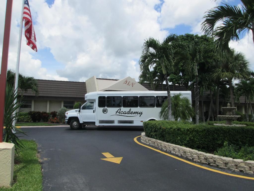 206 Lake Meryl Drive, West Palm Beach, FL 33411 Photo