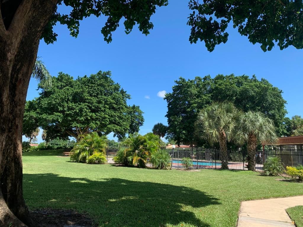 9370 SW 8th Street, Unit 202, Boca Raton, FL 33428 Photo