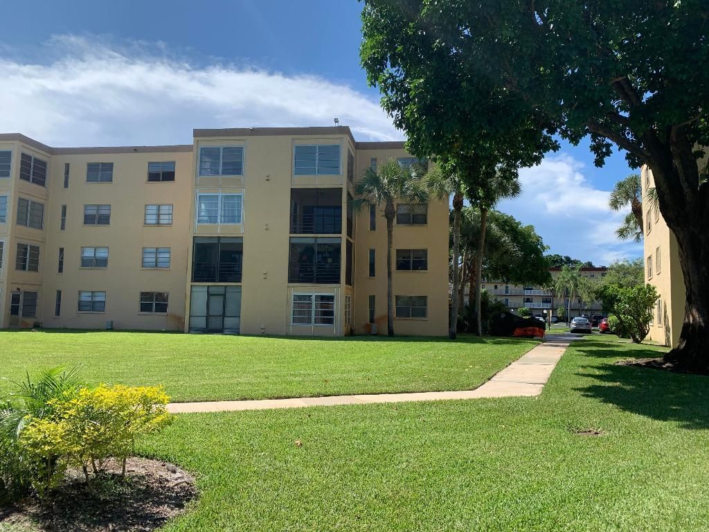 9370 SW 8th Street, Unit 202, Boca Raton, FL 33428 Photo