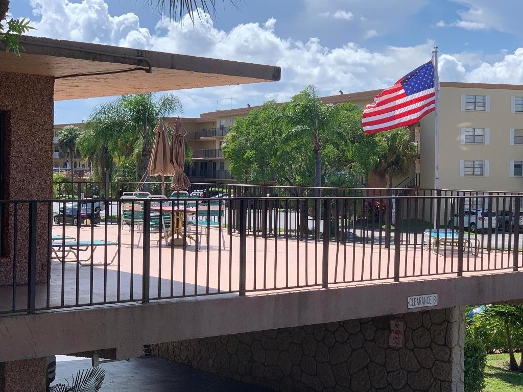 9370 SW 8th Street, Unit 202, Boca Raton, FL 33428 Photo