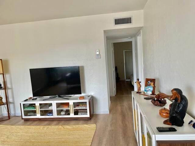 2840 Cynthia Lane, Unit 202, Lake Worth Beach, FL 33461 Photo