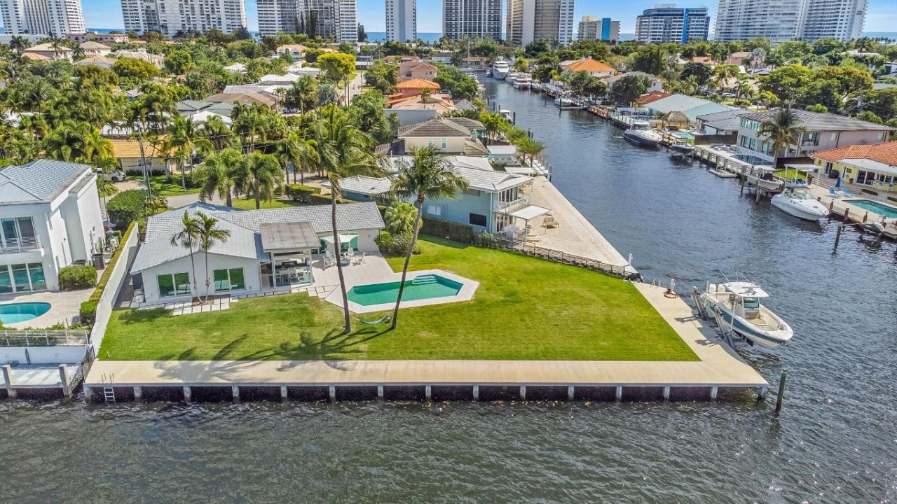 35 Castle Harbor Island, Fort Lauderdale, FL 33308 Photo