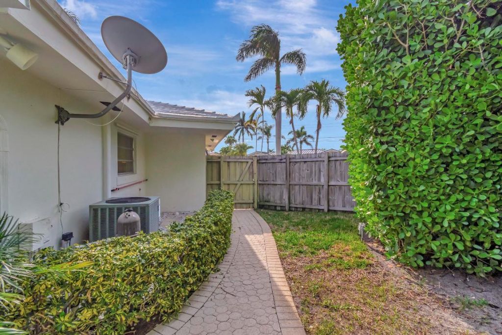 4410 NE 24th Avenue, Lighthouse Point, FL 33064 Photo