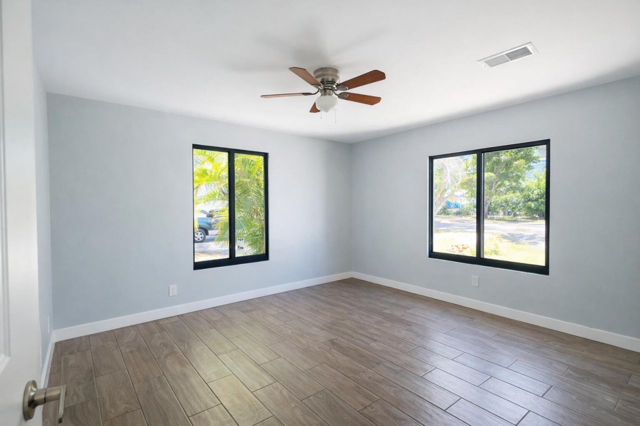 824 Winters Street, West Palm Beach, FL 33405 Photo