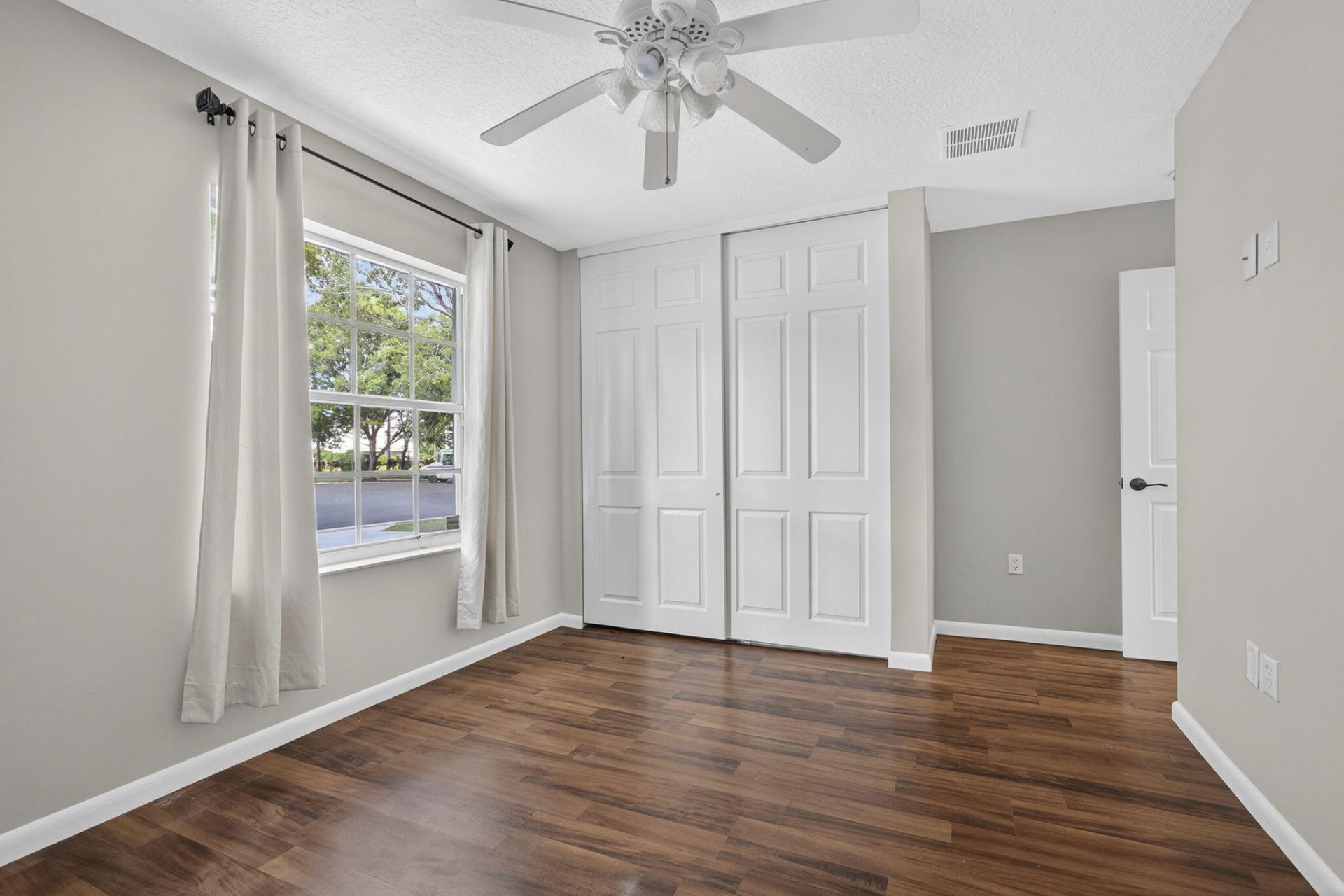 1475 Running Oak Lane, Royal Palm Beach, FL 33411 Photo