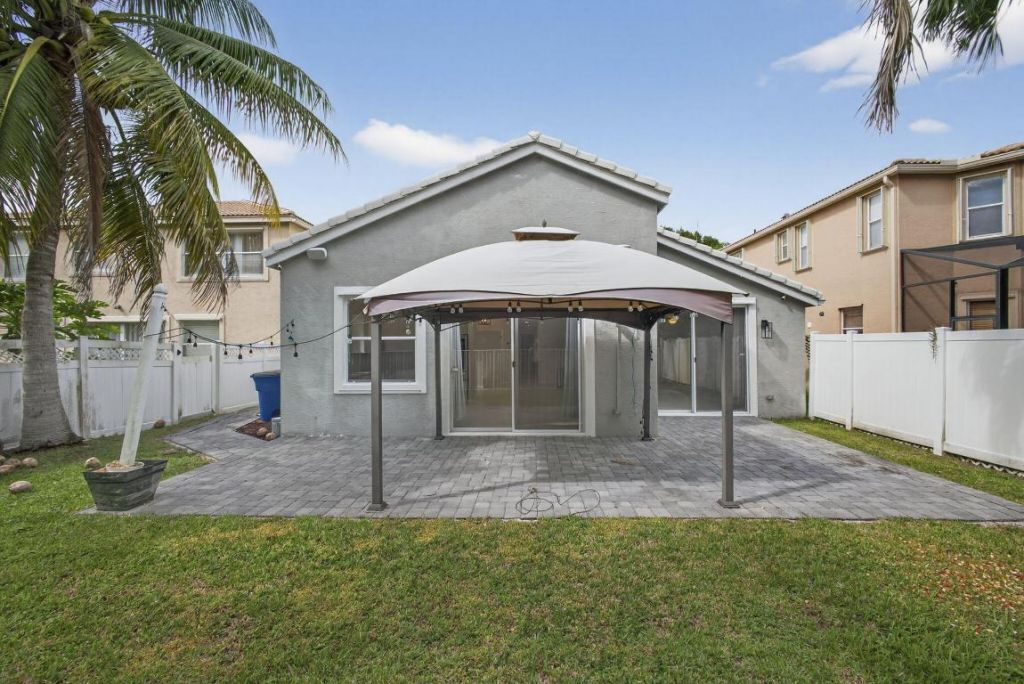 1475 Running Oak Lane, Royal Palm Beach, FL 33411 Photo