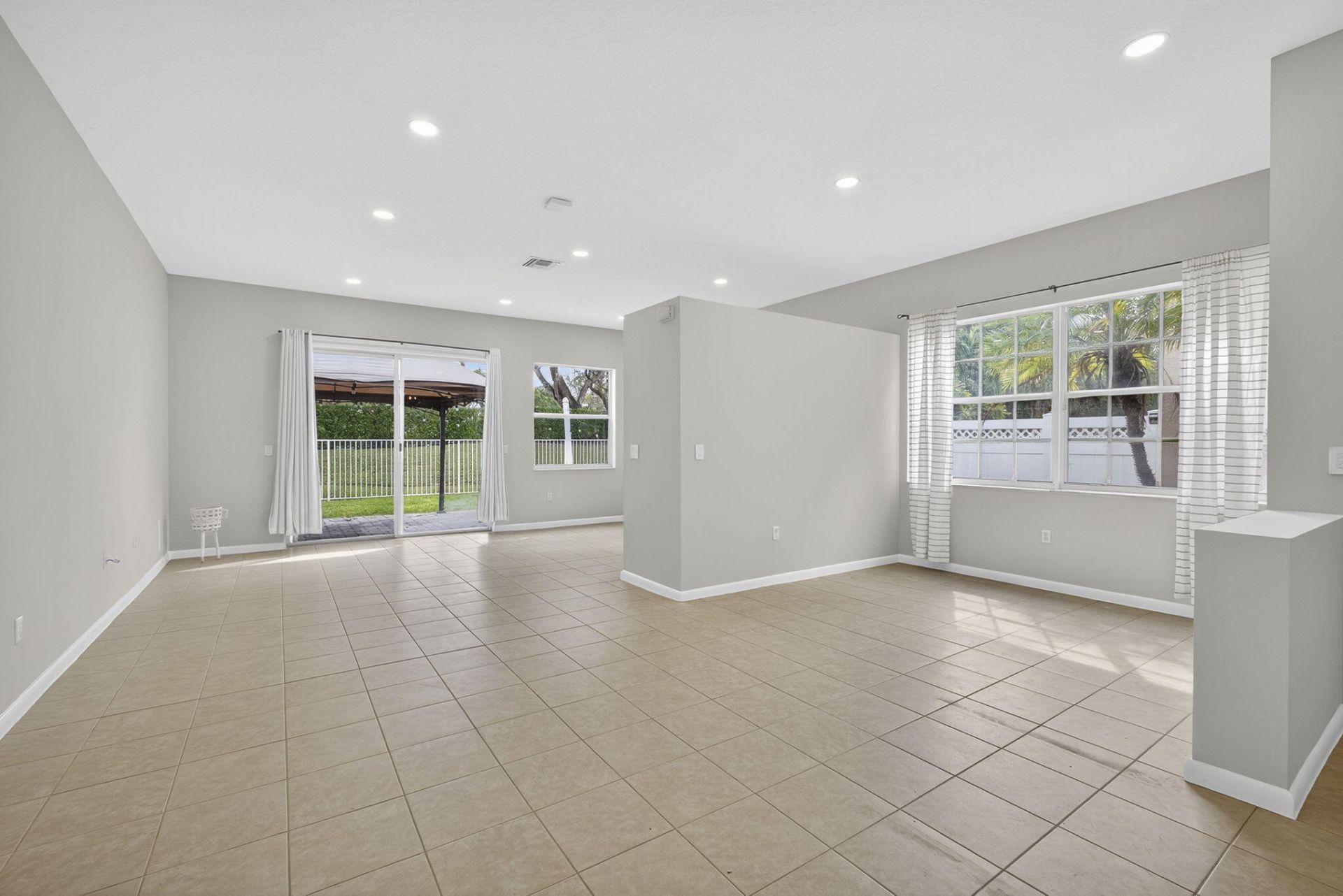 1475 Running Oak Lane, Royal Palm Beach, FL 33411 Photo