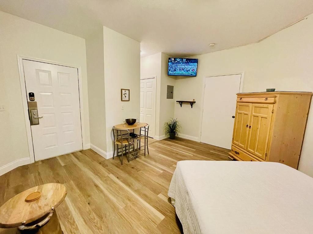 10003 Perfect Drive, Unit B, Port Saint Lucie, FL 34986 Photo