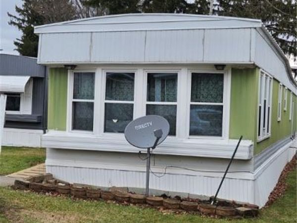 1254 Los Angeles Boulevard NW, North Canton, OH 44720