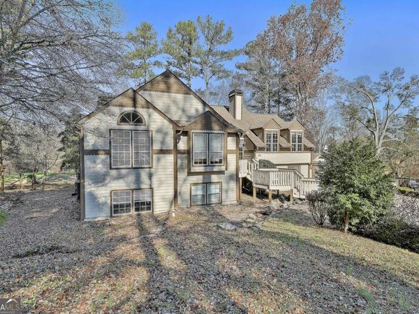 200 Valley Brook Drive, Newnan, GA 30265