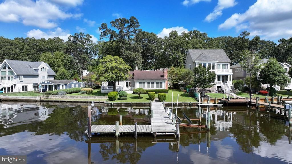 352 Riverside Drive, Pasadena, MD 21122 Main Photo