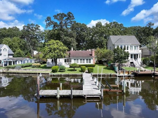 352 RIVERSIDE DRIVE, PASADENA, MD 21122