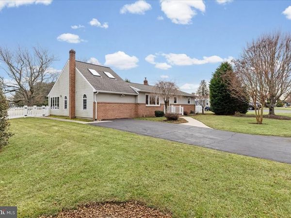 65 FENTON LANE, CHESTERFIELD, NJ 08515