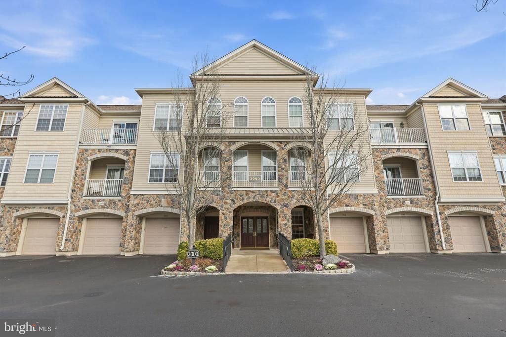 2103 Knox Court, Unit 2103, Warwick, PA 18974 Main Photo