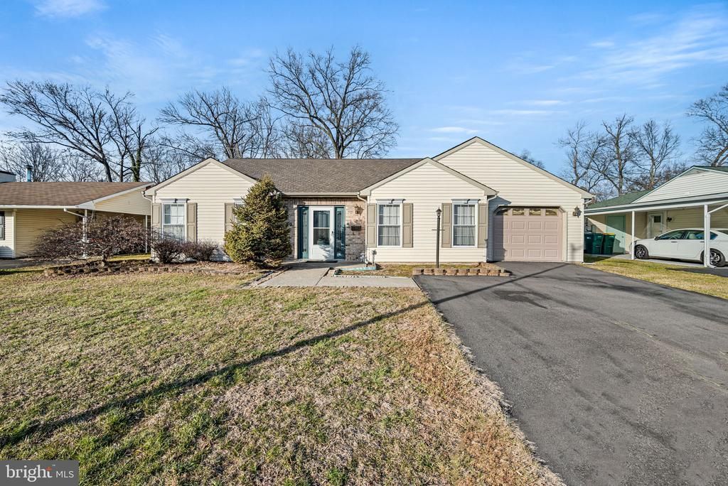 109 Blough Road, Fairless Hills, PA 19030 Main Photo