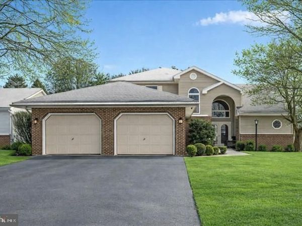 717 BROOKSIDE LANE, LEBANON, PA 17042