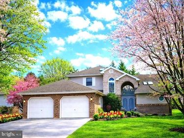 717 BROOKSIDE LANE, LEBANON, PA 17042