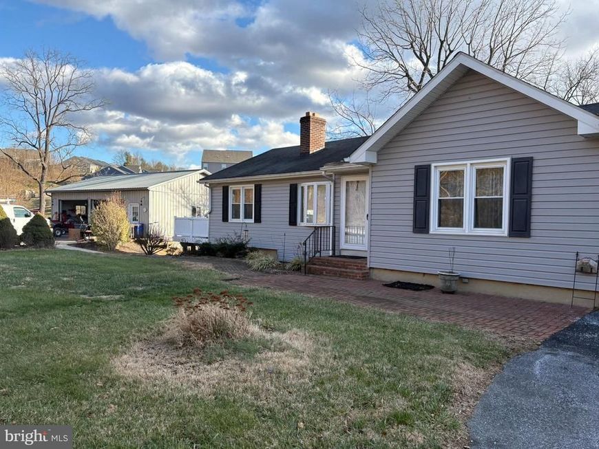 2851 New Windsor Road, New Windsor, MD 21776 Main Photo