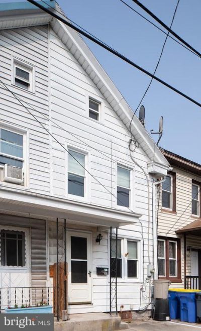 303 N Pine Street, Middletown, PA 17057 Main Photo