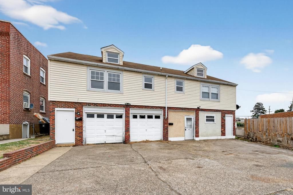 1131 S Broom Street, Wilmington, DE 19805 Main Photo