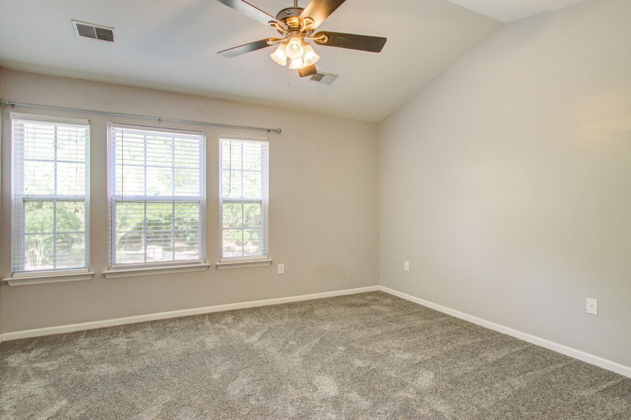 1201 Pine Bluff Drive Photo 16