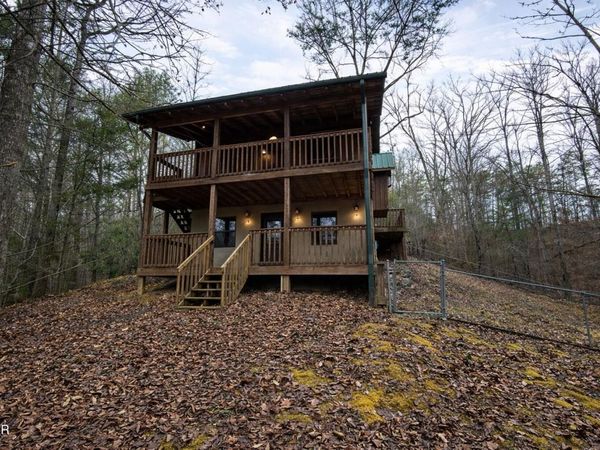 2034 Bales Way, Sevierville, TN 37876