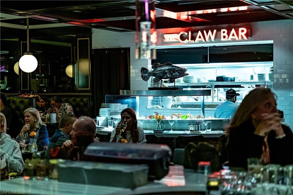 221 9th St S, Unit 207, Naples, FL 34102 Photo