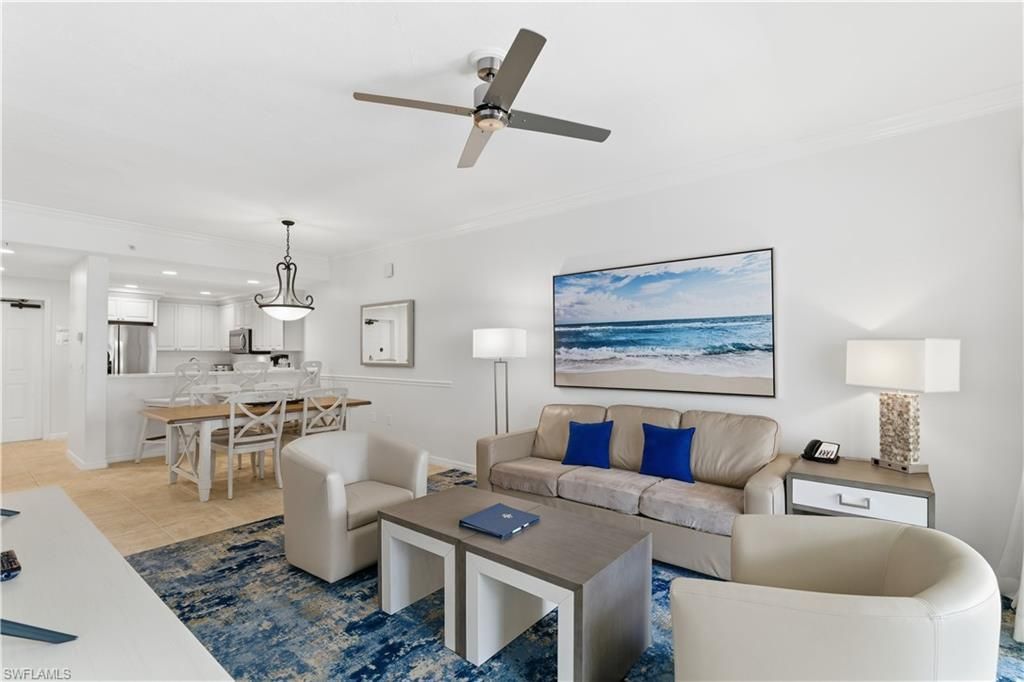 221 9th St S, Unit 207, Naples, FL 34102 Photo