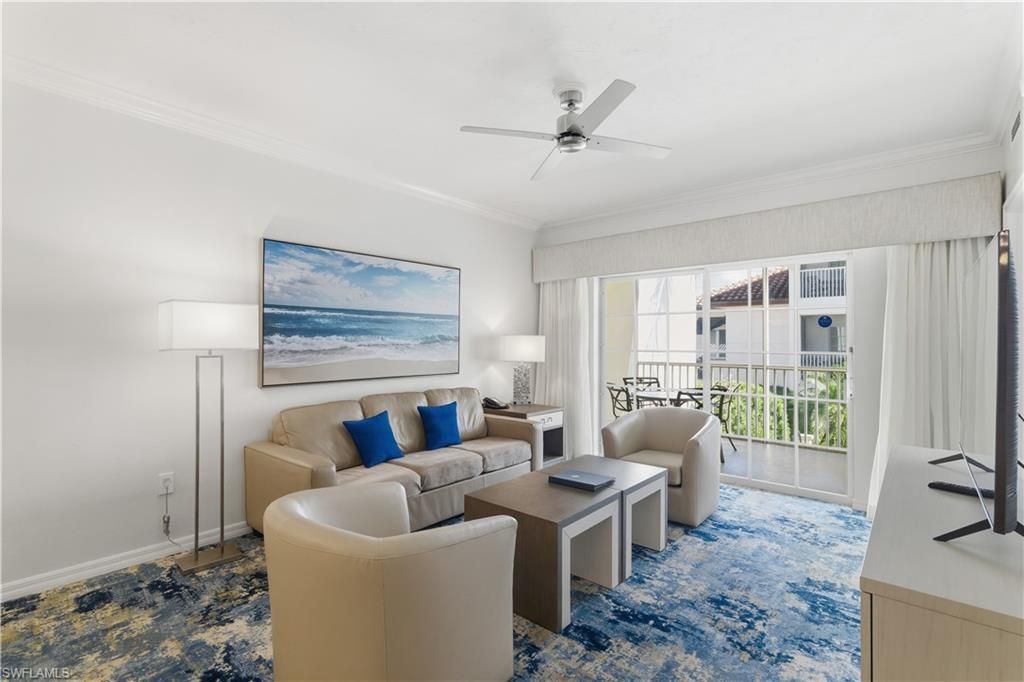 221 9th St S, Unit 207, Naples, FL 34102 Photo