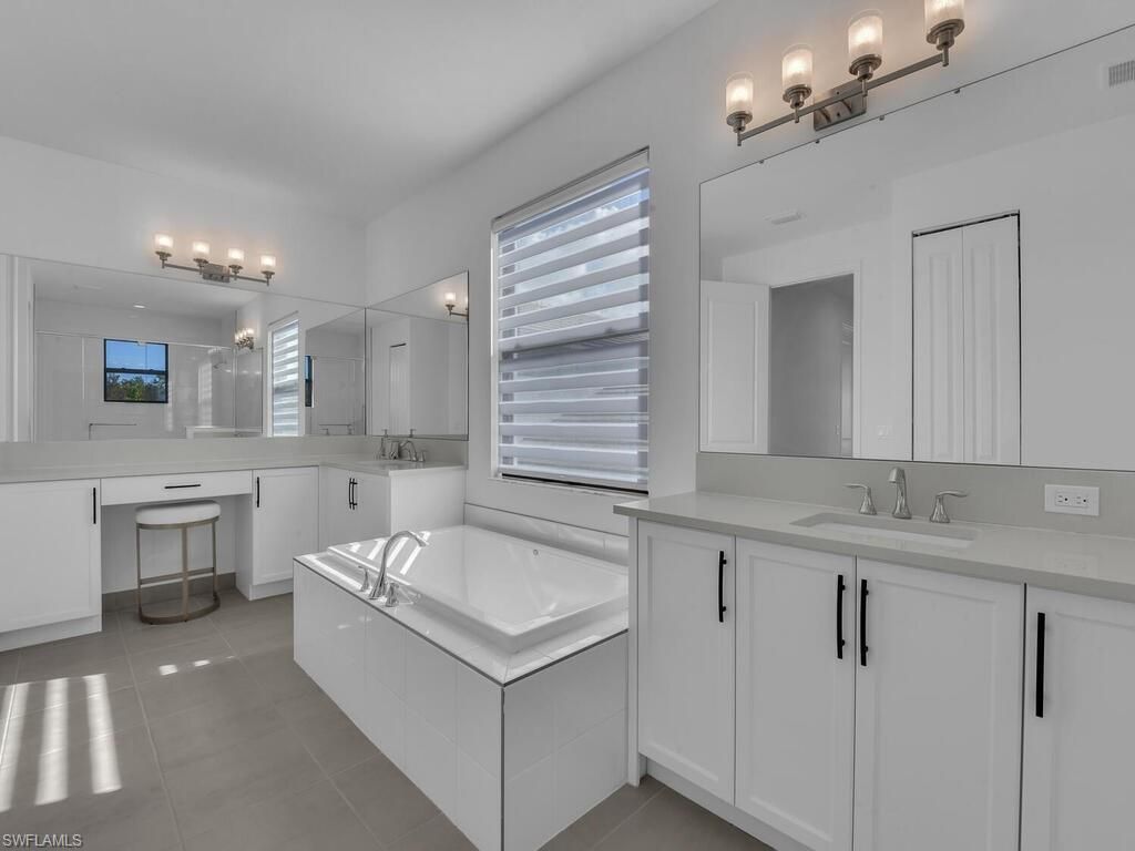 20152 Camellia Crosse Ln, Estero, FL 33928 Photo