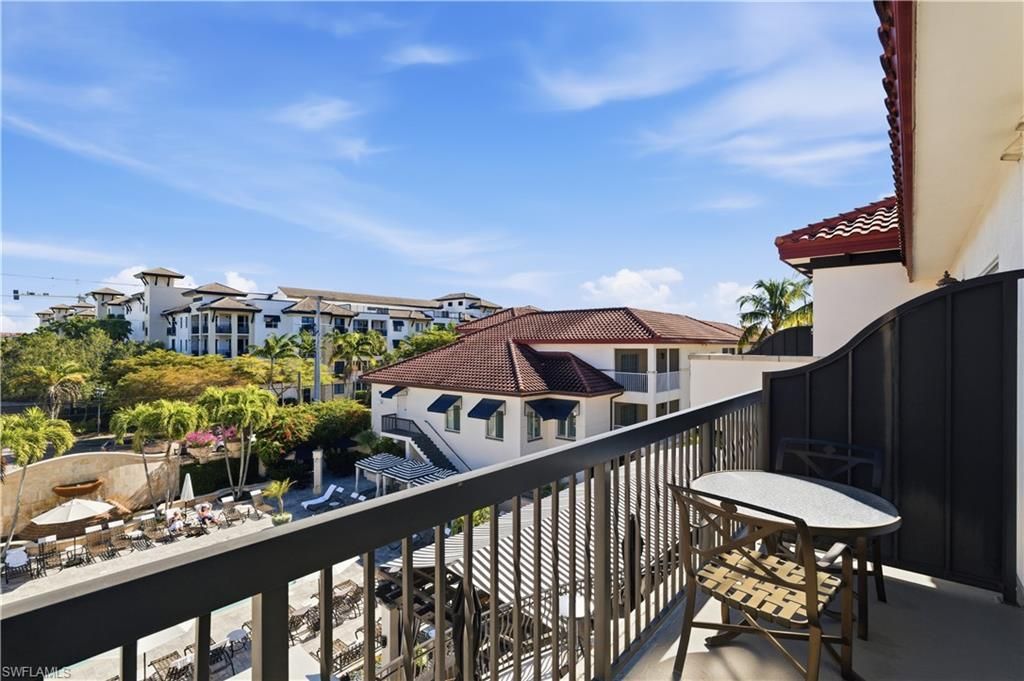 221 9th St S, Unit 405, Naples, FL 34102 Photo