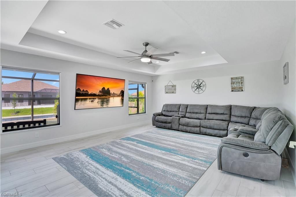 1733 SW 29th Ter, Cape Coral, FL 33914 Photo