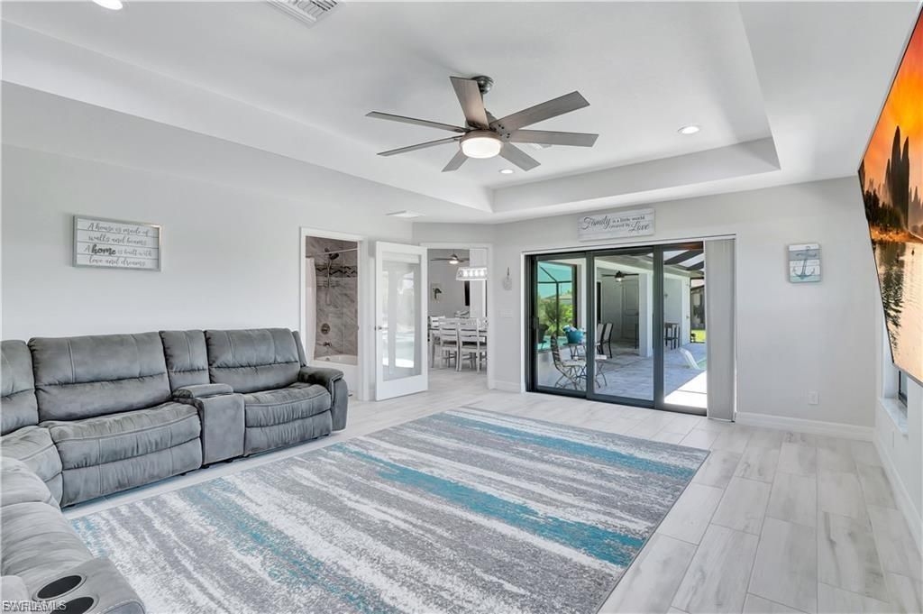 1733 SW 29th Ter, Cape Coral, FL 33914 Photo