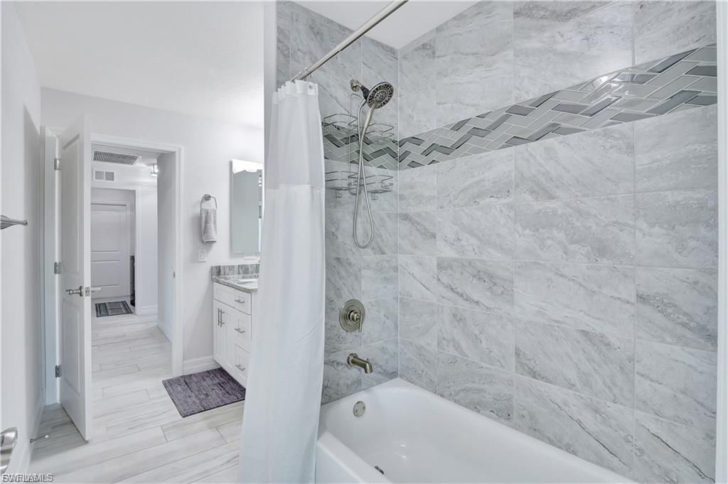 1733 SW 29th Ter, Cape Coral, FL 33914 Photo