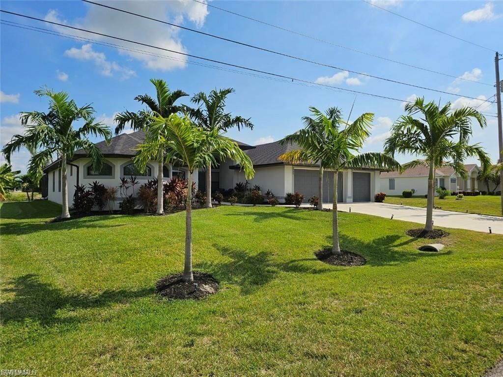 1733 SW 29th Ter, Cape Coral, FL 33914 Photo