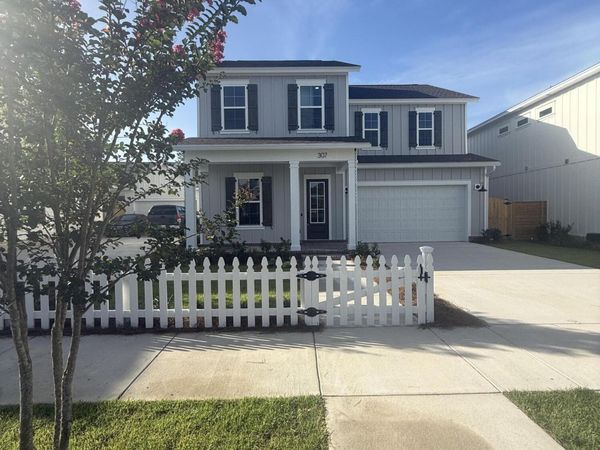 307 Gazelle Court, Niceville, FL 32578