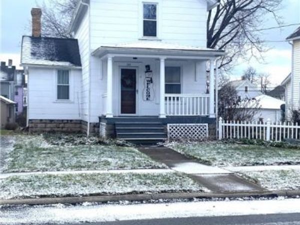 207 East North Avenue, East Palestine, OH 44413