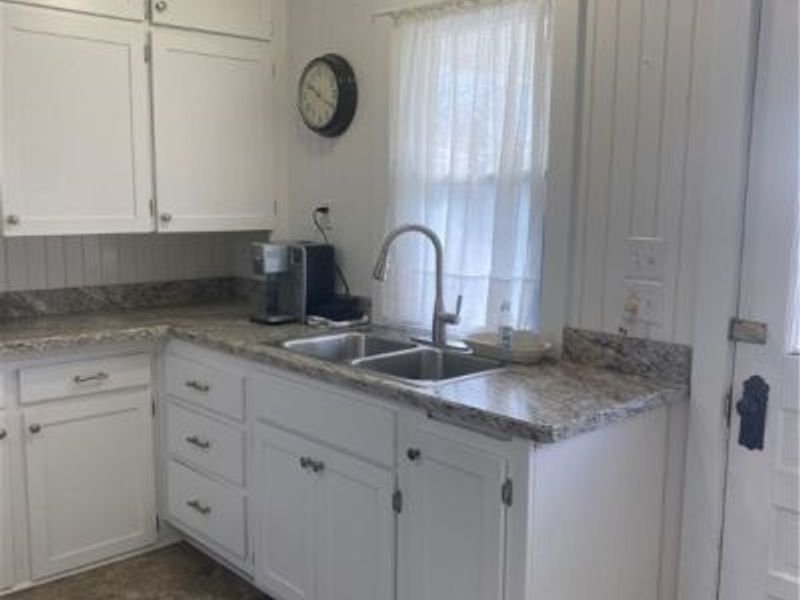 207 East North Avenue, East Palestine, OH 44413 Photo 11